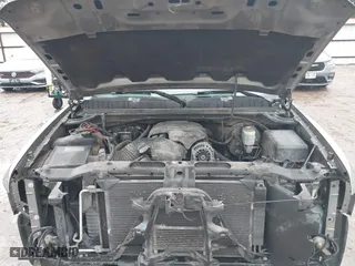 2013 Chevrolet Silverado 1500 LT with VIN 1GCRCSE08DZ119936, listed as a IAAI auction lot 41464530 with 215,080 mi miles. Bid and sale history available at carsss.com. Image 10.