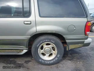 2000 Mercury Mountaineer with VIN 4M2ZU86P8YUJ07066, listed as a IAAI auction lot 42114617 with 233,146 mi miles. Bid and sale history available at carsss.com. Image 12.