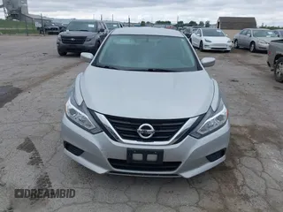 2017 Nissan Altima SV with VIN 1N4AL3AP9HC476384, listed as a IAAI auction lot 42331324 with 175,795 mi miles and . Bid and sale history available at DreamBid. Image 12.