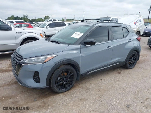 2022 Nissan Kicks SR with VIN 3N1CP5DV4NL515026, listed as a IAAI auction lot 39906023 with 60,227 mi miles. Bid and sale history available at carsss.com. Image 2.
