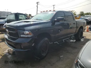 2018 Ram 1500 Sport z VIN 1C6RR7MT1JS136256, wystawiony jako Copart lot #70487394 z przebiegiem 132 307 mil mil oraz Czysty tytuł • Clean title. Historia ofert i sprzedaży dostępna na DreamBid. Obrazek 1.
