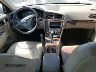 2005 Volvo S60 with VIN YV1RS592452426153, listed as a Copart auction lot 53129744 with 191,056 mi miles and Salvage Title. Bid and sale history available at carsss.com. Image 8.