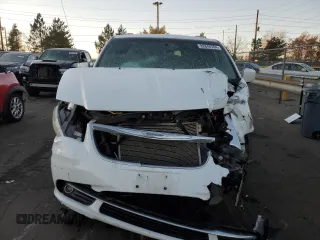 2014 Chrysler Town & Country Touring with VIN 2C4RC1BG6ER310584, listed as a Copart auction lot 82848784 with 0 mi miles and Non Repairable. Bid and sale history available at carsss.com. Image 5.