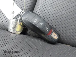 2016 Porsche Panamera 4 z VIN WP0AA2A79GL003724, wystawiony jako IAAI lot #41553849 z przebiegiem 80 551 mil mil oraz . Historia ofert i sprzedaży dostępna na DreamBid. Obrazek 11.