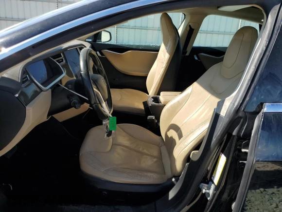 2013 Tesla Model S with VIN 5YJSA1CG7DFP07432, listed as a Copart auction lot 59695375 with 180,037 mi miles and Salvage title. Bid and sale history available at DreamBid. Image 7.