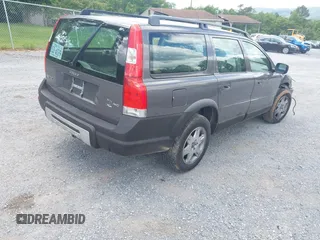 2005 Volvo XC70 with VIN YV1SZ592751180346, listed as a IAAI auction lot 42316058 with 201,938 mi miles and . Bid and sale history available at DreamBid. Image 4.