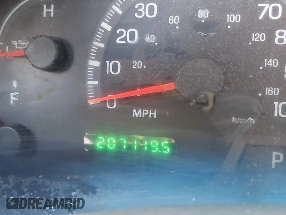 2000 Ford F-150 XL with VIN 1FTZX1725YNB34291, listed as a IAAI auction lot 41831745 with 207,119 mi miles. Bid and sale history available at carsss.com. Image 7.