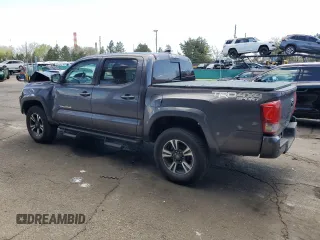 2017 Toyota Tacoma SR5 with VIN 5TFCZ5AN7HX070740, listed as a Copart auction lot 53649195 with 175,335 mi miles and Salvage Title. Bid and sale history available at carsss.com. Image 2.