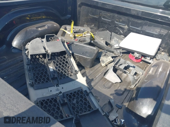 2017 Ram 1500 Express with VIN 1C6RR7FG4HS706986, listed as a IAAI auction lot 41673714 with 116,323 mi miles and . Bid and sale history available at DreamBid. Image 12.