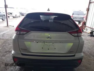 2024 Mitsubishi Eclipse Cross LE z VIN JA4ATVAA0RZ073419, wystawiony jako IAAI lot #42171208 z przebiegiem 5 606 mil mil oraz . Historia ofert i sprzedaży dostępna na DreamBid. Obrazek 16.
