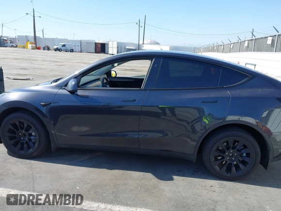 2024 Tesla Model Y с VIN 7SAYGDED9RF091854, выставлен на аукционе IAAI как лот 42382483 с пробегом 14 805 миль миль и . История ставок и продаж доступна на DreamBid. Изображение 14.