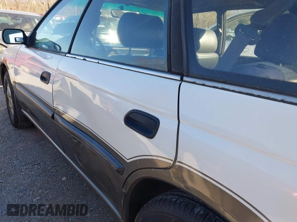 1998 Subaru Legacy Outback с VIN 4S3BG6858W7656504, выставлен на аукционе IAAI как лот 41819745 с пробегом 312 390 миль миль и . История ставок и продаж доступна на DreamBid. Изображение 13.