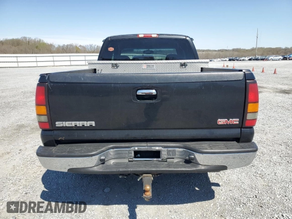 2004 GMC Sierra 1500 SLE with VIN 2GTEC19VX41275970, listed as a Copart auction lot 50577575 with 178,442 mi miles and Salvage Title. Bid and sale history available at DreamBid. Image 6.