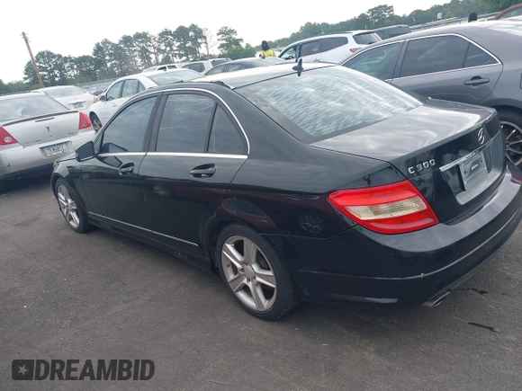 2011 Mercedes-Benz C 300 Sport с VIN WDDGF5EB2BA460963, выставлен на аукционе IAAI как лот 42511005 с пробегом 157 797 миль миль и . История ставок и продаж доступна на DreamBid. Изображение 3.