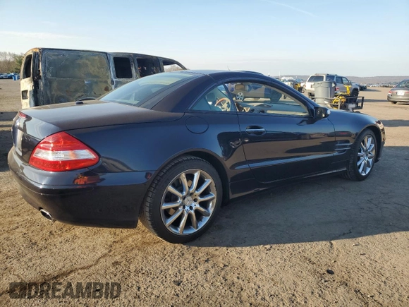 2007 Mercedes-Benz SL 550 z VIN WDBSK71FX7F134907, wystawiony jako Copart lot #51100175 z przebiegiem 133 355 mil mil oraz Szkoda całkowita • Salvage title. Historia ofert i sprzedaży dostępna na DreamBid. Obrazek 3.