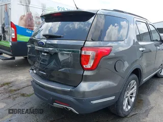 2018 Ford Explorer Limited с VIN 1FM5K7F88JGA81713, выставлен на аукционе IAAI как лот 42589159 с пробегом 146 219 миль миль и . История ставок и продаж доступна на DreamBid. Изображение 17.