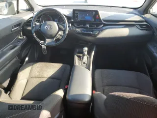 2018 Toyota C-HR XLE z VIN JTNKHMBX5J1000814, wystawiony jako Copart lot #57891045 z przebiegiem 80 466 mil mil oraz Szkody całkowita. Historia ofert i sprzedaży dostępna na DreamBid. Obrazek 8.