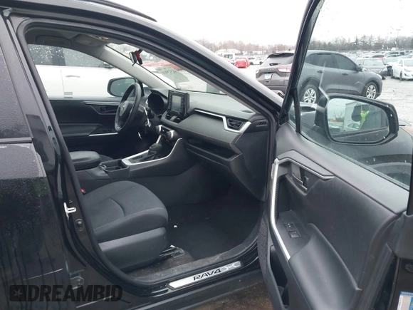 2020 Toyota RAV4 LE with VIN 2T3H1RFV7LC035305, listed as a IAAI auction lot 41515910 with 66,418 mi miles. Bid and sale history available at carsss.com. Image 5.