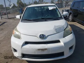 2010 Scion xD z VIN JTKKU4B4XA1004968, wystawiony jako IAAI lot #42477682 z przebiegiem 234 559 mil mil oraz . Historia ofert i sprzedaży dostępna na DreamBid. Obrazek 6.