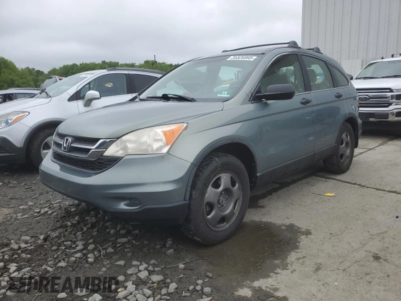 2010 Honda CR-V LX z VIN 5J6RE4H39AL077930, wystawiony jako Copart lot #55826995 z przebiegiem 166 784 mil mil oraz Szkoda całkowita • Salvage title. Historia ofert i sprzedaży dostępna na DreamBid. Obrazek 1.