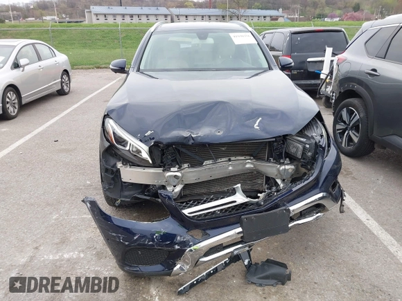 2019 Mercedes-Benz GLC 300 z VIN WDC0G4KB6KV169649, wystawiony jako IAAI lot #41930356 z przebiegiem 68 376 mil mil oraz . Historia ofert i sprzedaży dostępna na DreamBid. Obrazek 12.