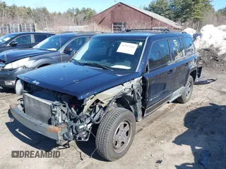 2011 Jeep Patriot Latitude with VIN 1J4NF1GB0BD180281, listed as a IAAI auction lot 41707261 with 138,519 mi miles and . Bid and sale history available at DreamBid. Image 2.