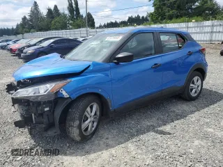 2021 Nissan Kicks S z VIN 3N1CP5BVXML464195, wystawiony jako Copart lot #61075445 z przebiegiem 61 652 mil mil oraz Szkoda całkowita • Salvage title. Historia ofert i sprzedaży dostępna na DreamBid. Obrazek 1.
