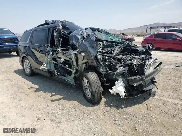 2022 Kia Carnival LXS with VIN KNDNB4H30N6128877, listed as a Copart auction lot 62847494 with 0 mi miles and Salvage Title. Bid and sale history available at carsss.com. Image 12.