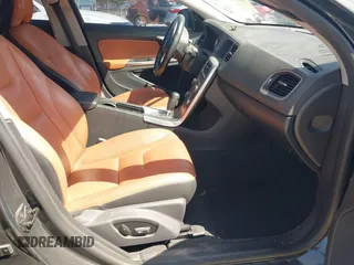 2012 Volvo S60 T5 с VIN YV1622FS7C2046680, выставлен на аукционе IAAI как лот 42170446 с пробегом 137 136 миль миль и . История ставок и продаж доступна на DreamBid. Изображение 5.
