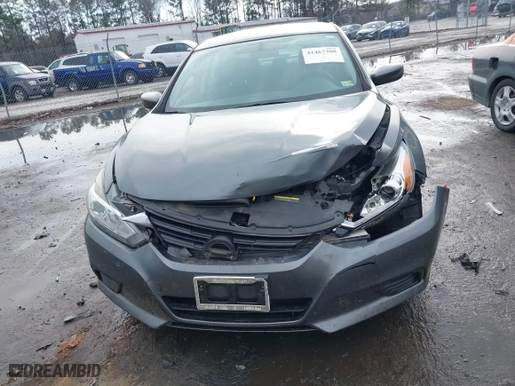 2018 Nissan Altima 2.5 SL with VIN 1N4AL3AP4JC108619, listed as a IAAI auction lot 41467308 with 117,689 mi miles. Bid and sale history available at carsss.com. Image 12.