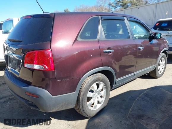 2011 Kia Sorento LX with VIN 5XYKT3A19BG172193, listed as a IAAI auction lot 41742744 with 143,740 mi miles. Bid and sale history available at carsss.com. Image 4.
