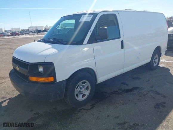 2008 Chevrolet Express Cargo Van with VIN 1GCFG15X781193027, listed as a IAAI auction lot 41403123 with 32,841 mi miles. Bid and sale history available at carsss.com. Image 2.