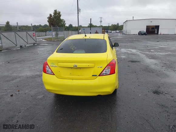 2012 Nissan Versa SV with VIN 3N1CN7AP9CL852473, listed as a IAAI auction lot 40433182 with 87,810 mi miles. Bid and sale history available at carsss.com. Image 17.