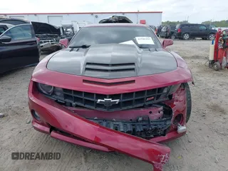 2010 Chevrolet Camaro 2SS z VIN 2G1FK1EJ4A9226280, wystawiony jako IAAI lot #41948102 z przebiegiem 72 619 mil mil oraz . Historia ofert i sprzedaży dostępna na DreamBid. Obrazek 12.