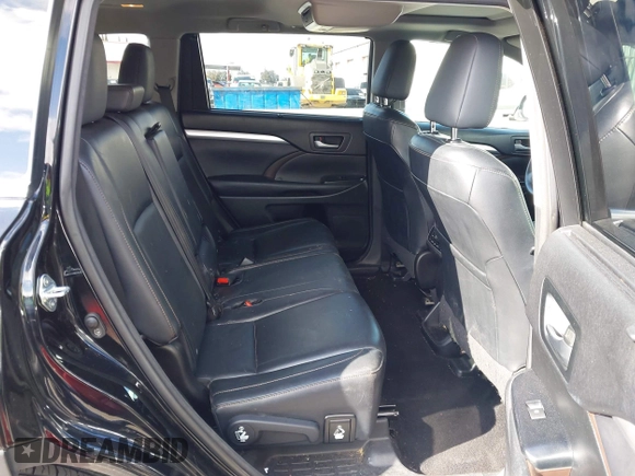 2015 Toyota Highlander XLE z VIN 5TDKKRFHXFS109236, wystawiony jako IAAI lot #41915934 z przebiegiem 102 536 mil mil oraz . Historia ofert i sprzedaży dostępna na DreamBid. Obrazek 8.