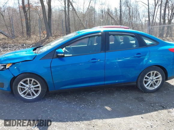 2015 Ford Focus SE with VIN 1FADP3F23FL372081, listed as a IAAI auction lot 41936051 with 45,031 mi miles. Bid and sale history available at carsss.com. Image 14.