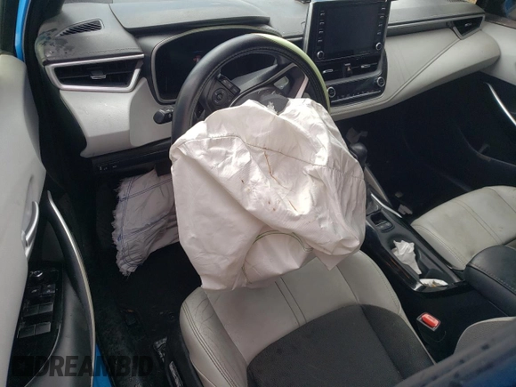 2019 Toyota Corolla Hatchback SE with VIN JTNK4RBE8K3055593, listed as a Copart auction lot 64194594 with 157,171 mi miles and Salvage Title. Bid and sale history available at carsss.com. Image 8.
