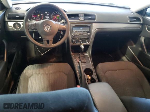 2015 Volkswagen Passat S with VIN 1VWAS7A36FC005031, listed as a Copart auction lot 52231825 with 168,247 mi miles and Clean title. Bid and sale history available at DreamBid. Image 8.