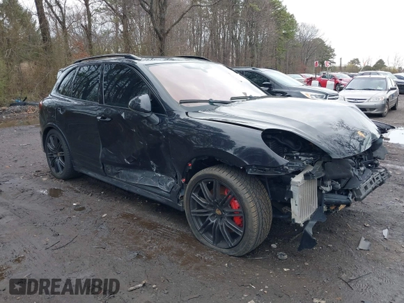 2016 Porsche Cayenne GTS z VIN WP1AD2A20GLA75034, wystawiony jako IAAI lot #41913467 z przebiegiem 79 503 mil mil oraz . Historia ofert i sprzedaży dostępna na DreamBid. Obrazek 13.