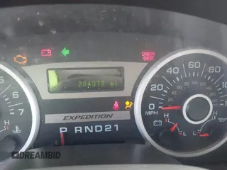 2006 Ford Expedition Eddie Bauer with VIN 1FMFU17586LA38360, listed as a IAAI auction lot 42434043 with 284,372 mi miles and . Bid and sale history available at DreamBid. Image 7.