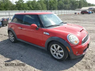 2009 MINI Hardtop S with VIN WMWMF73519TW84971, listed as a Copart auction lot 62074335 with 177,724 mi miles and Clean title. Bid and sale history available at DreamBid. Image 4.