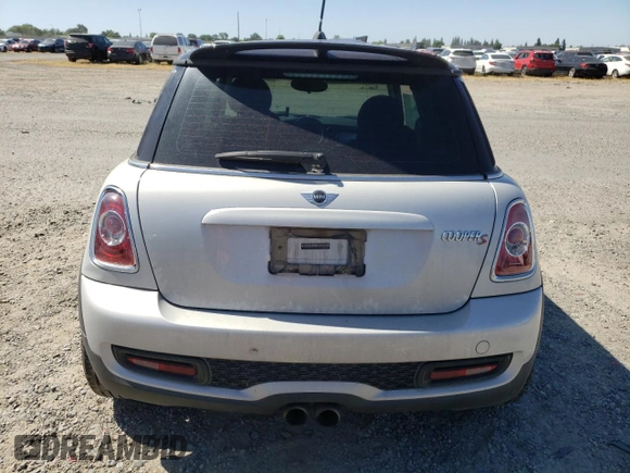 2013 MINI Hardtop S with VIN WMWSV3C50DT477287, listed as a Copart auction lot 56998445 with 238,282 mi miles and Clean Title. Bid and sale history available at DreamBid. Image 6.
