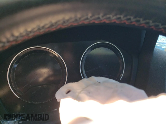 2018 BMW M2 z VIN WBS1J5C50J7B70191, wystawiony jako Copart lot #86976284 z przebiegiem Nie podano mil oraz Szkoda całkowita • Salvage title. Historia ofert i sprzedaży dostępna na DreamBid. Obrazek 9.