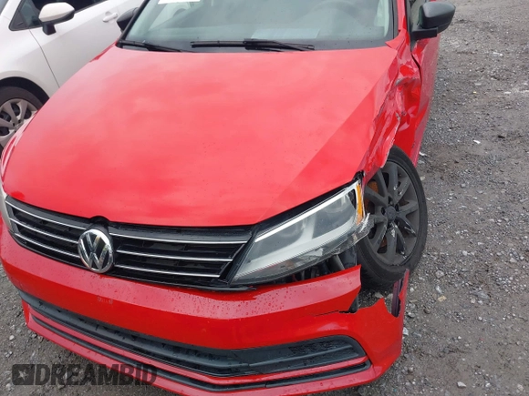 2015 Volkswagen Jetta SE with VIN 3VWD17AJ8FM332771, listed as a IAAI auction lot 42371867 with 196,198 mi miles and . Bid and sale history available at DreamBid. Image 6.