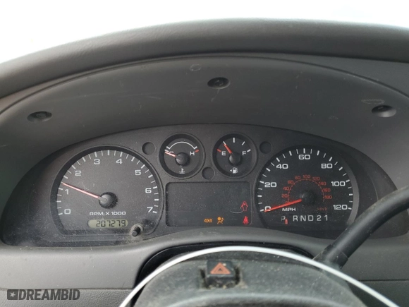 2011 Ford Ranger XLT with VIN 1FTLR4FE9BPA30945, listed as a Copart auction lot 45930915 with 207,279 mi miles and Clean Title. Bid and sale history available at carsss.com. Image 9.