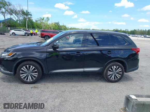 2019 Mitsubishi Outlander ES with VIN JA4AZ3A36KZ049555, listed as a IAAI auction lot 42567525 with 170,346 mi miles and . Bid and sale history available at DreamBid. Image 14.