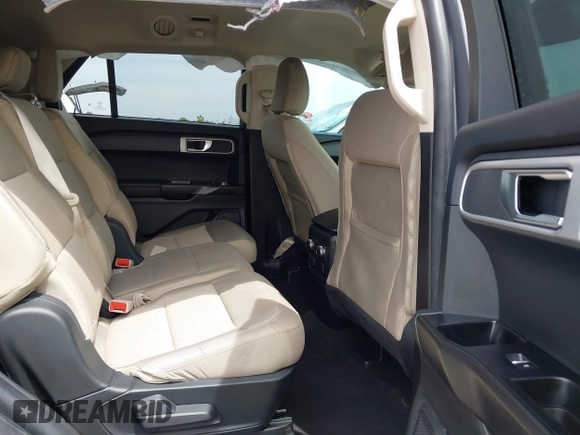 2022 Ford Explorer с VIN 1FMSK8BHXNGC20082, выставлен на аукционе IAAI как лот 42386663 с пробегом 10 807 миль миль и . История ставок и продаж доступна на DreamBid. Изображение 8.