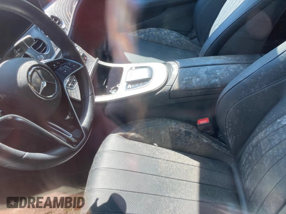 2022 Mercedes-Benz E 350 z VIN W1KZF8EB6NB019510, wystawiony jako Copart lot #52361475 z przebiegiem Nie podano mil oraz Nie do naprawy • Non repairable. Historia ofert i sprzedaży dostępna na DreamBid. Obrazek 7.