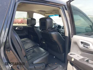 2014 Nissan Pathfinder SV with VIN 5N1AR2MN3EC605904, listed as a IAAI auction lot 41908619 with 322,995 mi miles. Bid and sale history available at carsss.com. Image 8.