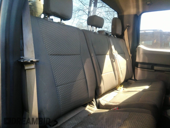 2015 Ford F-150 XL with VIN 1FTEX1C81FFA77409, listed as a IAAI auction lot 38748872 with 177,199 mi miles. Bid and sale history available at carsss.com. Image 8.